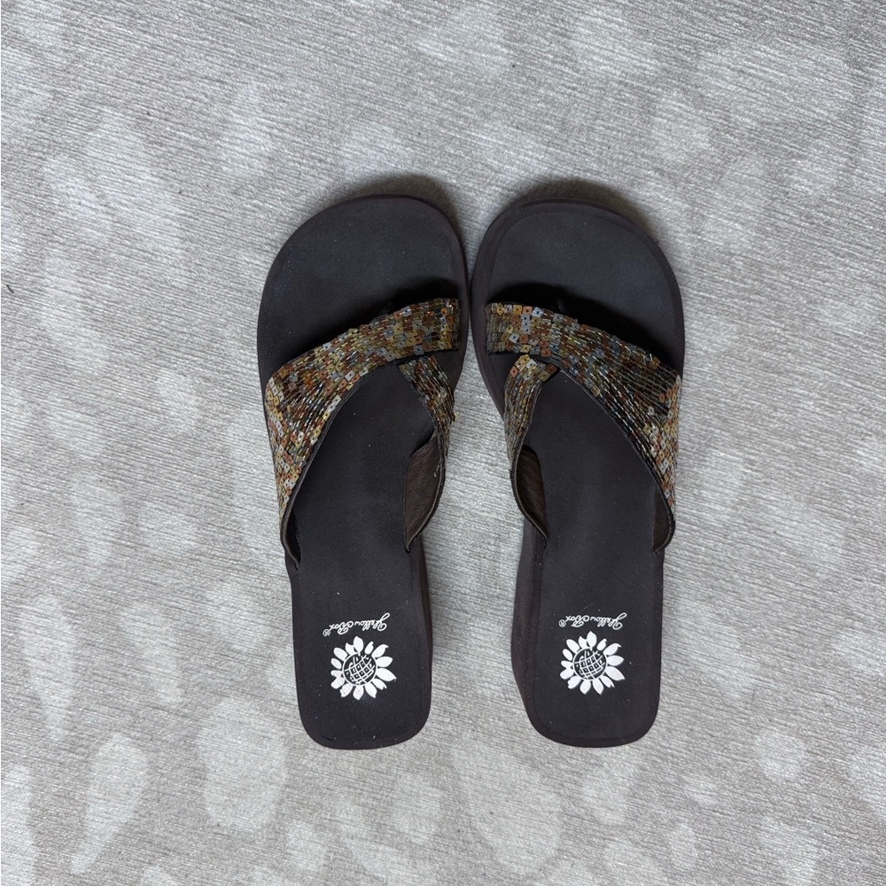 Women's Black and Brown Sandals size 8 slightly used